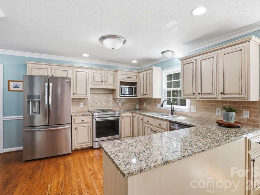 1581 Cureton Court, Rock Hill, SC 29732.  MLS# CAR4363771, YatesRealty ID 15707. 