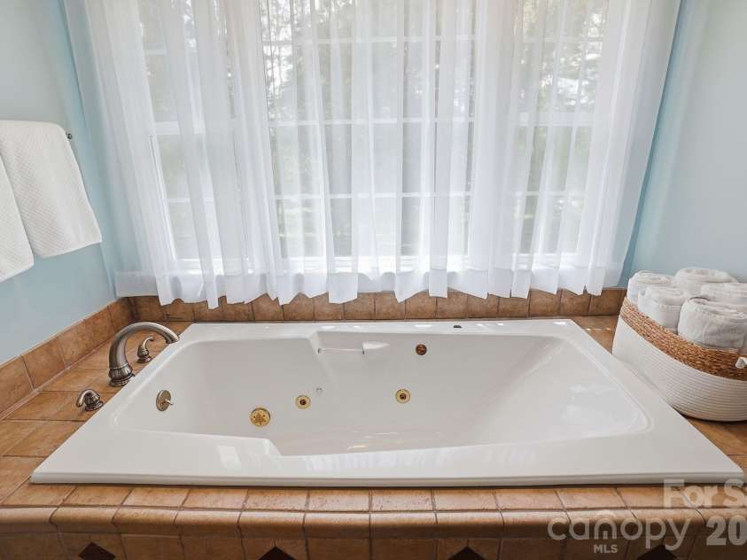 1581 Cureton Court, Rock Hill, SC 29732.  MLS# CAR4363771, YatesRealty ID 15707. 