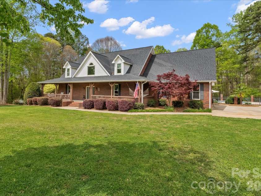 5911 Mundy Road, Denver, NC 28037.  MLS# CAR4363556, YatesRealty ID 15709. 