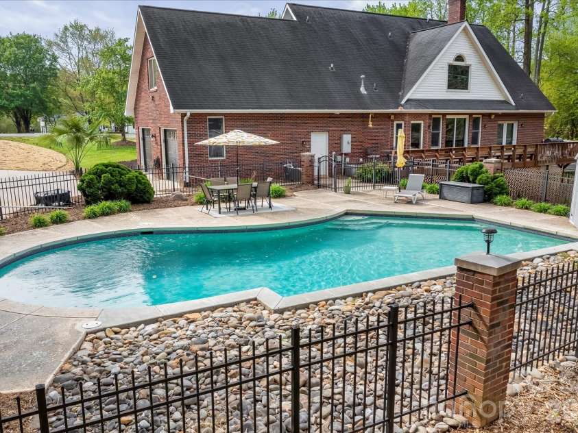 5911 Mundy Road, Denver, NC 28037.  MLS# CAR4363556, YatesRealty ID 15709. 