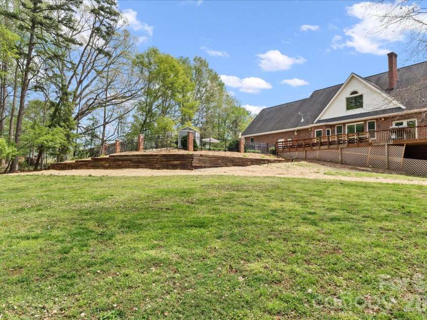 5911 Mundy Road, Denver, NC 28037.  MLS# CAR4363556, YatesRealty ID 15709. 