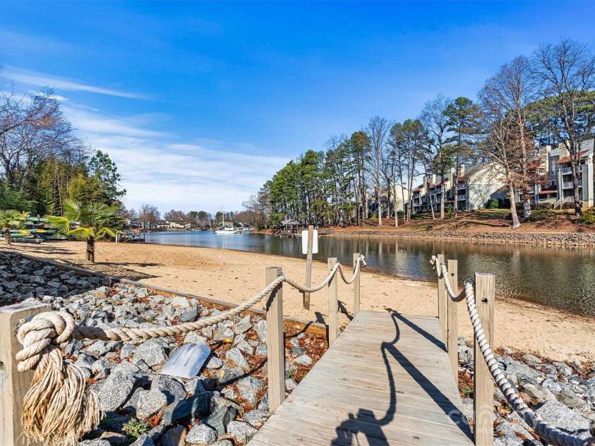 20105 Henderson Road, Cornelius, NC 28031.  MLS# CAR4207746, YatesRealty ID 1571. 