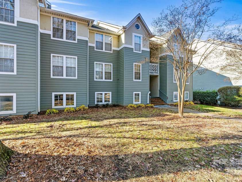 20105 Henderson Road, Cornelius, NC 28031.  MLS# CAR4207746, YatesRealty ID 1571. 