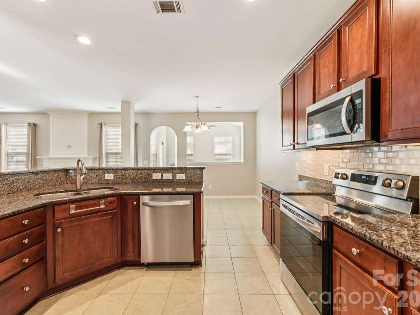 3351 Streamside Drive, Davidson, NC 28036.  MLS# CAR4337452, YatesRealty ID 15710. 
