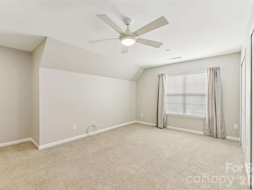 3351 Streamside Drive, Davidson, NC 28036.  MLS# CAR4337452, YatesRealty ID 15710. 