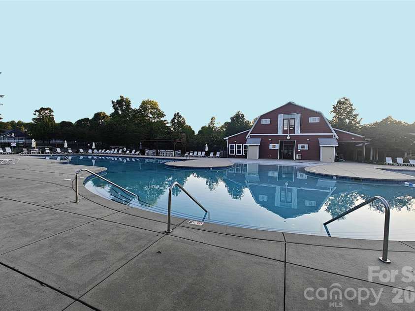 3351 Streamside Drive, Davidson, NC 28036.  MLS# CAR4337452, YatesRealty ID 15710. 