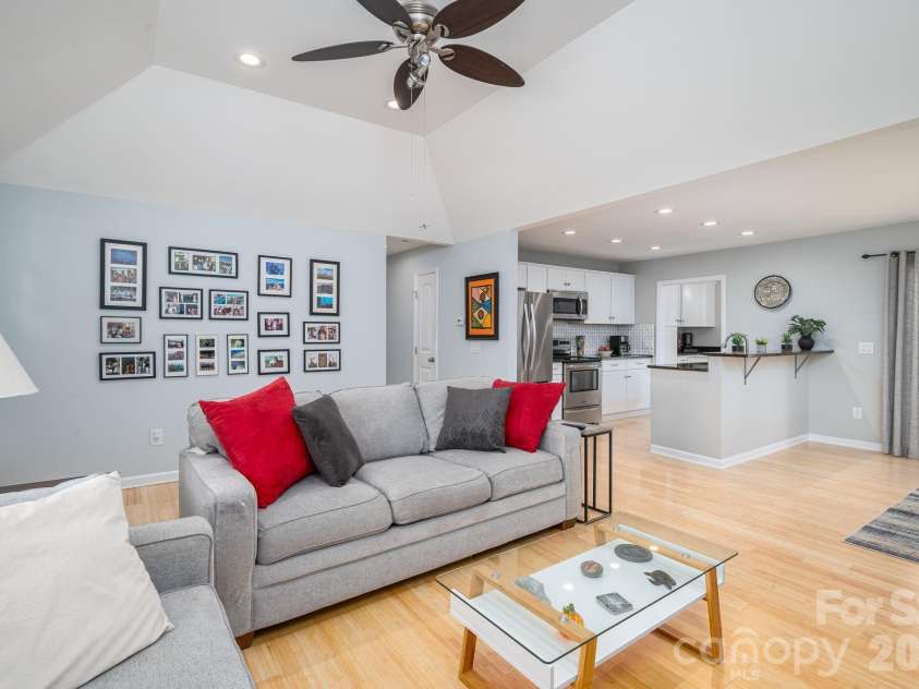 7611 Sarah Drive, Denver, NC 28037.  MLS# CAR4372326, YatesRealty ID 15711. 