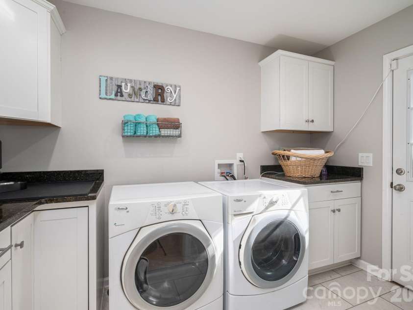 7611 Sarah Drive, Denver, NC 28037.  MLS# CAR4372326, YatesRealty ID 15711. 