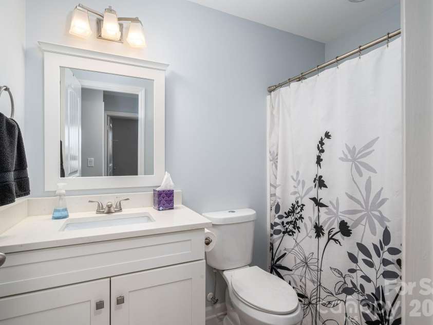 7611 Sarah Drive, Denver, NC 28037.  MLS# CAR4372326, YatesRealty ID 15711. 