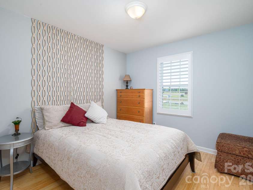 7611 Sarah Drive, Denver, NC 28037.  MLS# CAR4372326, YatesRealty ID 15711. 