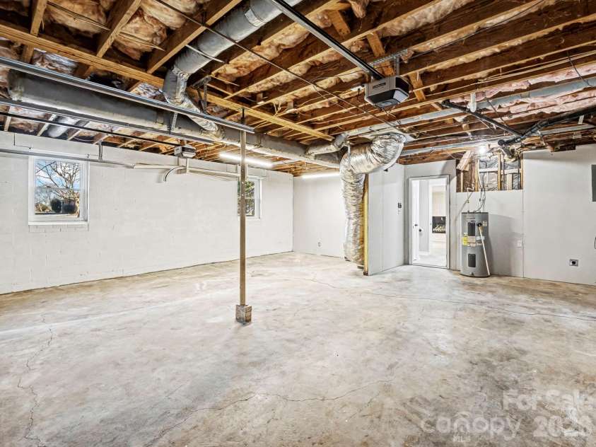 944 Woodland Drive, Shelby, NC 28150.  MLS# CAR4344300, YatesRealty ID 15713. 