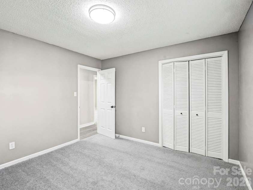 944 Woodland Drive, Shelby, NC 28150.  MLS# CAR4344300, YatesRealty ID 15713. 