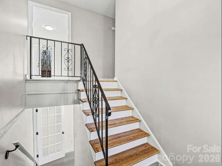 944 Woodland Drive, Shelby, NC 28150.  MLS# CAR4344300, YatesRealty ID 15713. 