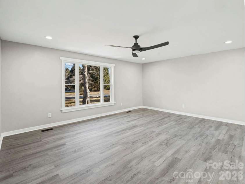 944 Woodland Drive, Shelby, NC 28150.  MLS# CAR4344300, YatesRealty ID 15713. 