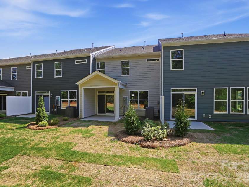 131 Viburnum Road, Waxhaw, NC 28173.  MLS# CAR4368134, YatesRealty ID 15714. Backyard