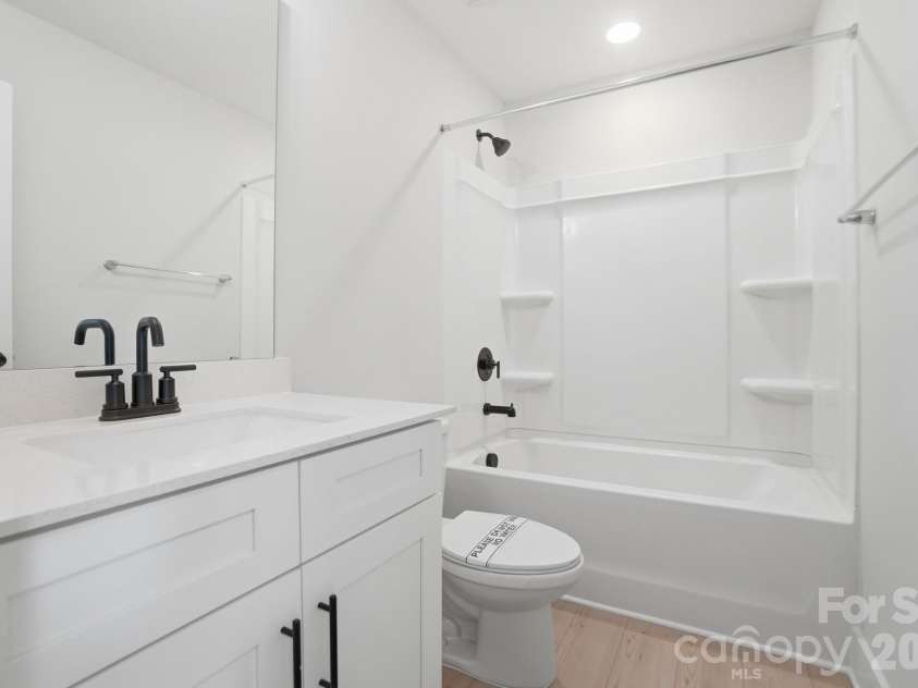 131 Viburnum Road, Waxhaw, NC 28173.  MLS# CAR4368134, YatesRealty ID 15714. Bath 2
