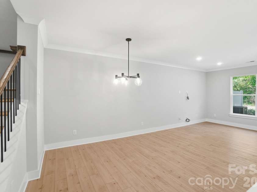 131 Viburnum Road, Waxhaw, NC 28173.  MLS# CAR4368134, YatesRealty ID 15714. Breakfast Area