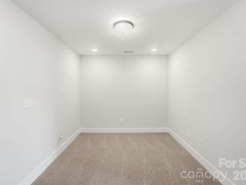 131 Viburnum Road, Waxhaw, NC 28173.  MLS# CAR4368134, YatesRealty ID 15714. Loft