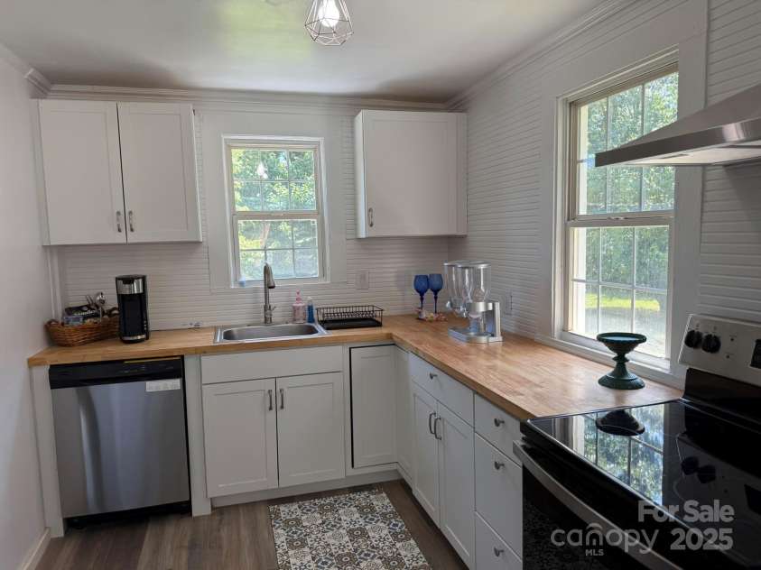341 Talley Street, Troutman, NC 28166.  MLS# CAR4261332, YatesRealty ID 15714. 