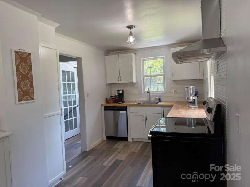 341 Talley Street, Troutman, NC 28166.  MLS# CAR4261332, YatesRealty ID 15714. 