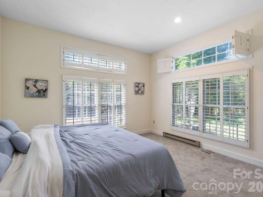 652 Avery Creek Road, Arden, NC 28704.  MLS# CAR4282113, YatesRealty ID 15716. Primary bedroom on main