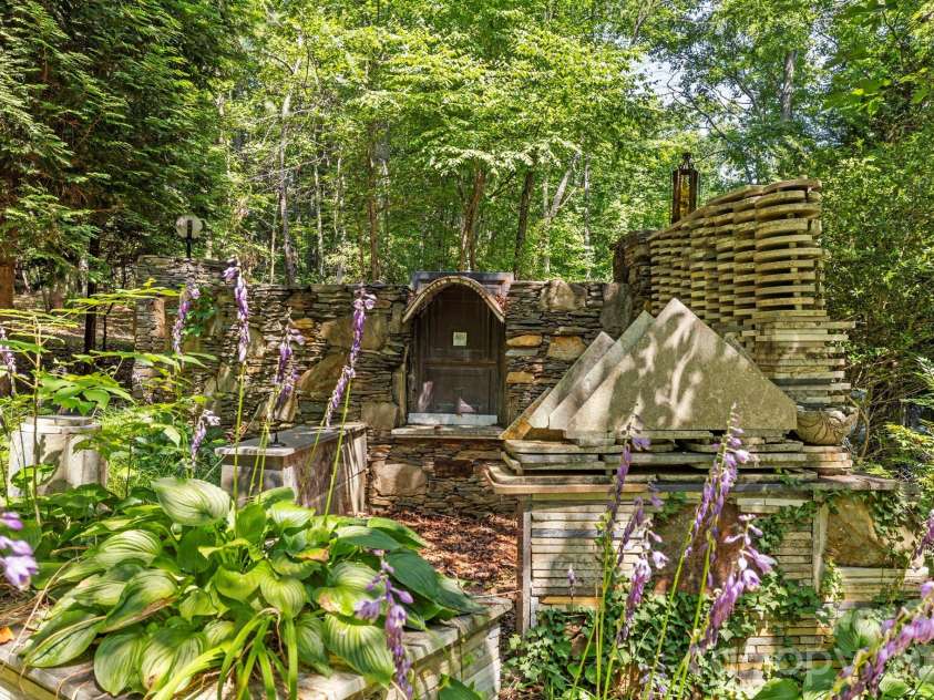 652 Avery Creek Road, Arden, NC 28704.  MLS# CAR4282113, YatesRealty ID 15716. Zen garden