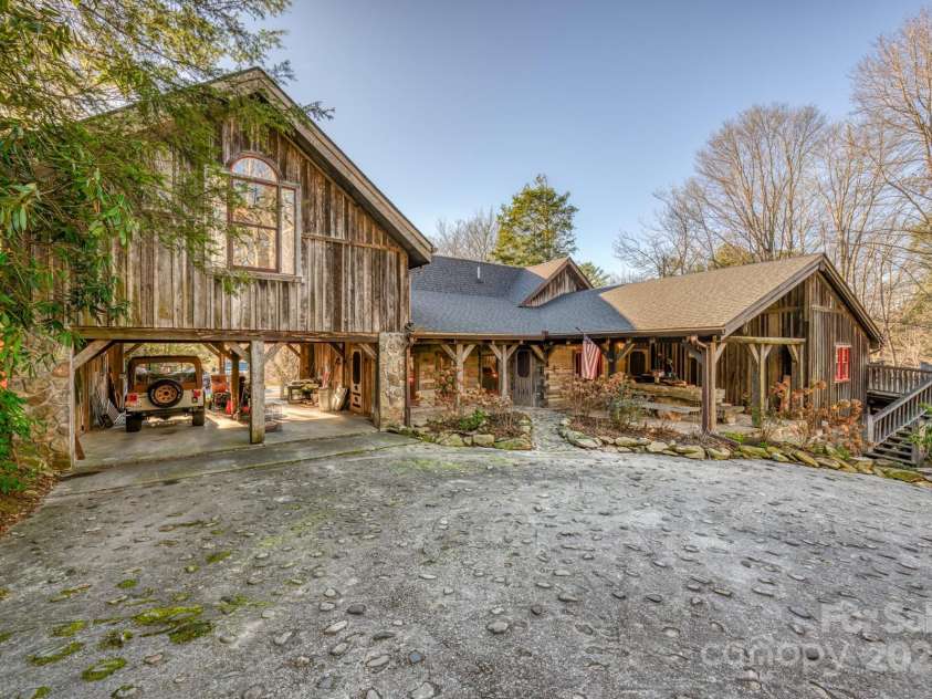 164 Avery County High School Road, Newland, NC 28657.  MLS# CAR4264817, YatesRealty ID 15719. 