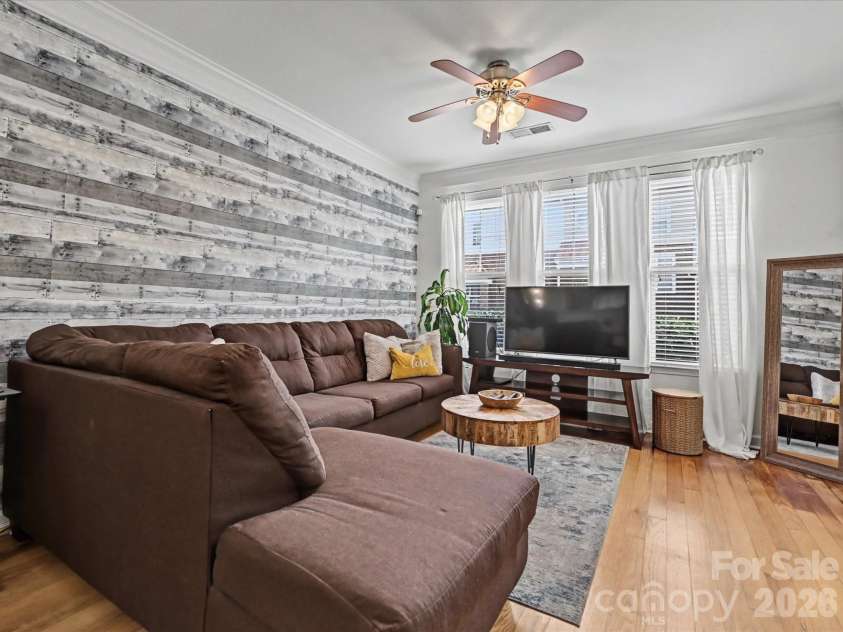 8421 Scotney Bluff Avenue, Charlotte, NC 28273.  MLS# CAR4356591, YatesRealty ID 15719. 