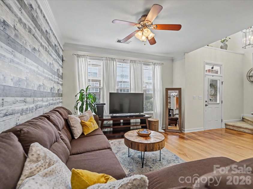 8421 Scotney Bluff Avenue, Charlotte, NC 28273.  MLS# CAR4356591, YatesRealty ID 15719. 