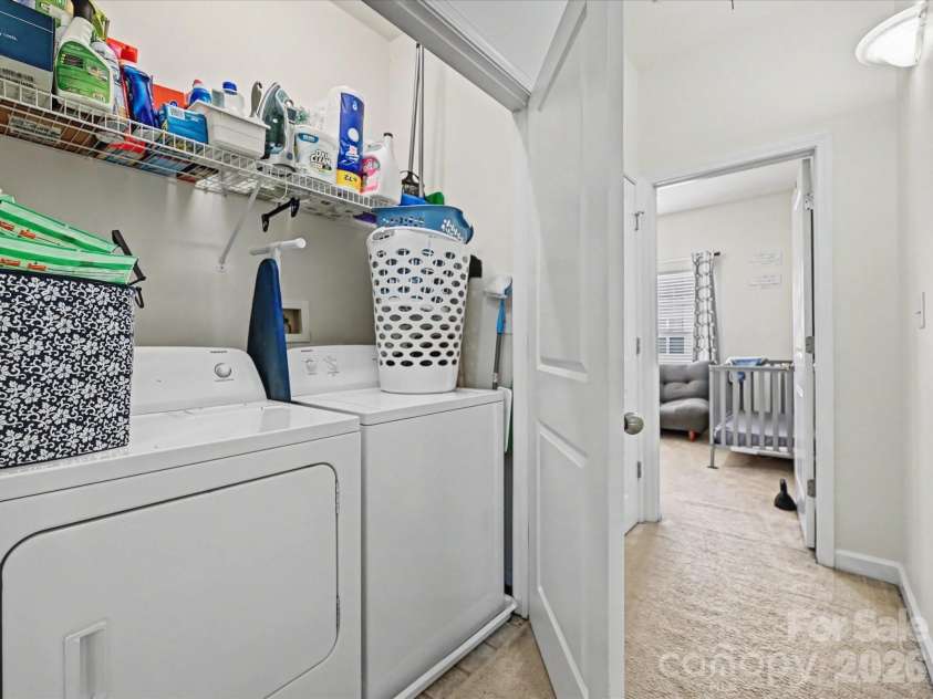 8421 Scotney Bluff Avenue, Charlotte, NC 28273.  MLS# CAR4356591, YatesRealty ID 15719. Laundry