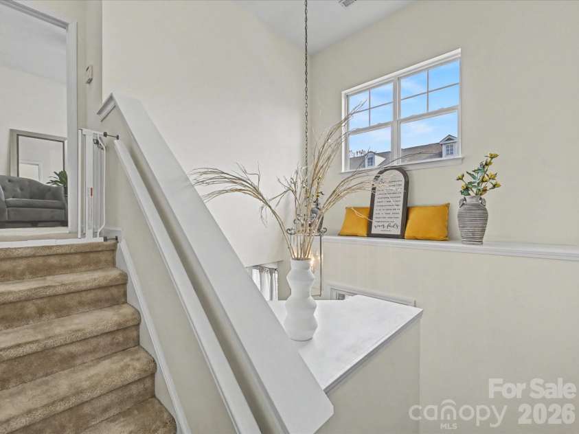 8421 Scotney Bluff Avenue, Charlotte, NC 28273.  MLS# CAR4356591, YatesRealty ID 15719. Staircase