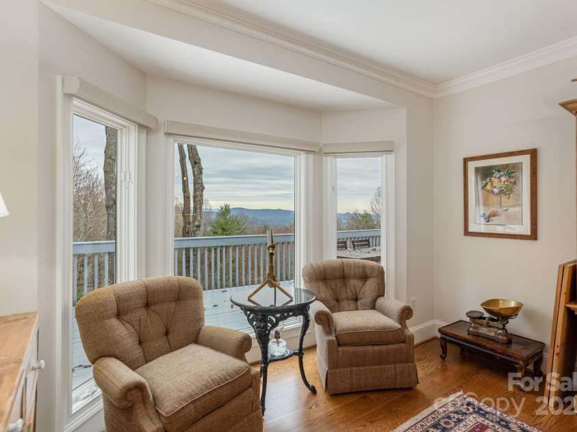 135 POPLAR Loop, Flat Rock, NC 28731.  MLS# CAR4278408, YatesRealty ID 1572. 