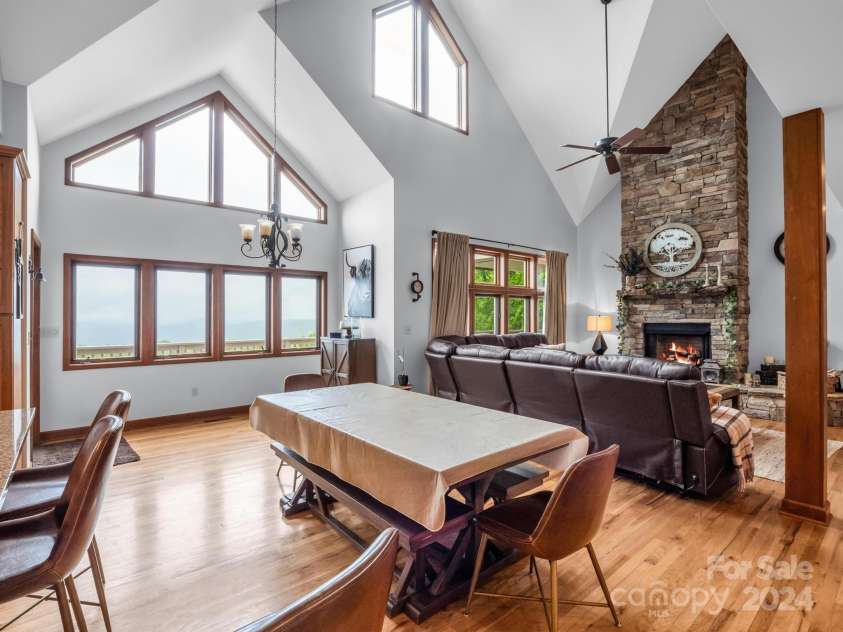 428 Devils Hole Road, Rosman, NC 28772.  MLS# CAR4138356, YatesRealty ID 1572. 