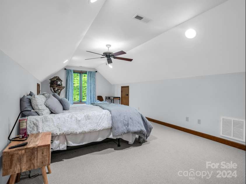 428 Devils Hole Road, Rosman, NC 28772.  MLS# CAR4138356, YatesRealty ID 1572. 