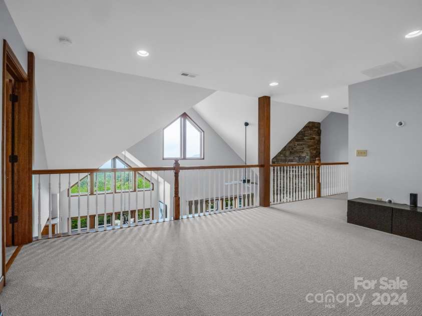 428 Devils Hole Road, Rosman, NC 28772.  MLS# CAR4138356, YatesRealty ID 1572. Loft