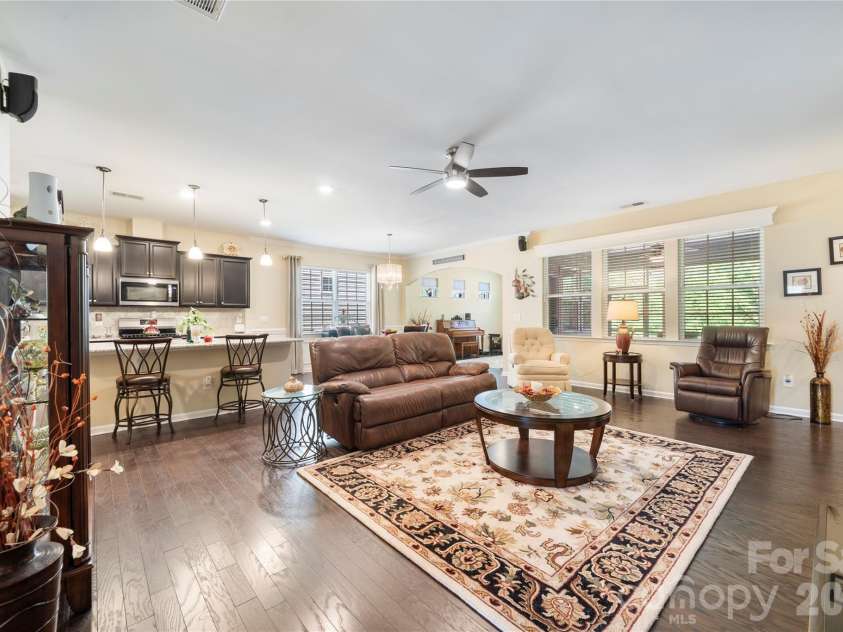 12014 Belmont Mansion Drive, Charlotte, NC 28273.  MLS# CAR4372205, YatesRealty ID 15721. 