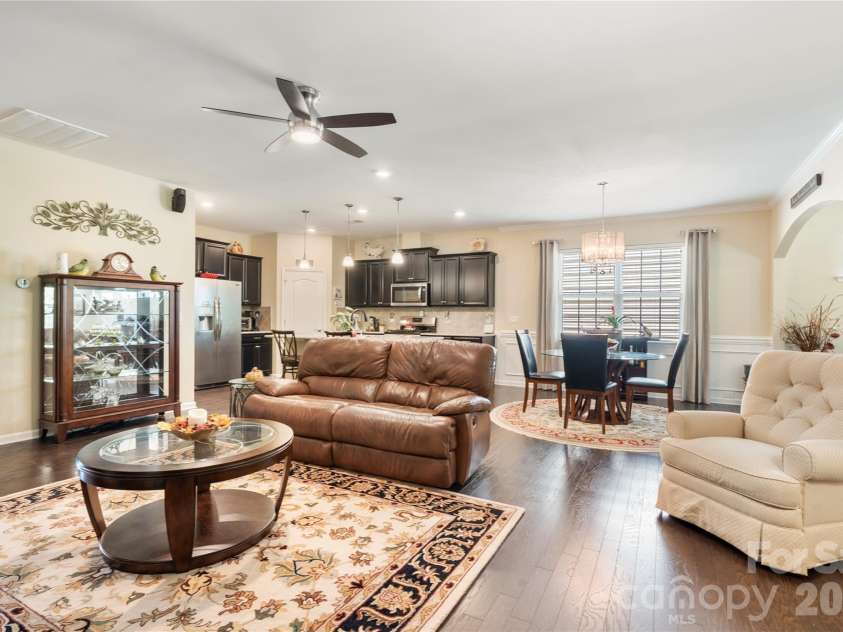 12014 Belmont Mansion Drive, Charlotte, NC 28273.  MLS# CAR4372205, YatesRealty ID 15721. 