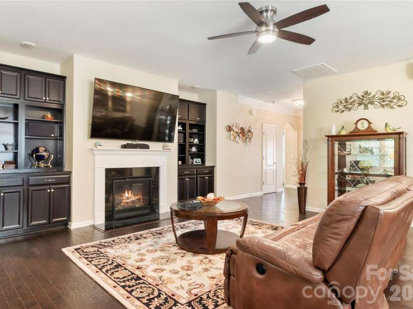 12014 Belmont Mansion Drive, Charlotte, NC 28273.  MLS# CAR4372205, YatesRealty ID 15721. 
