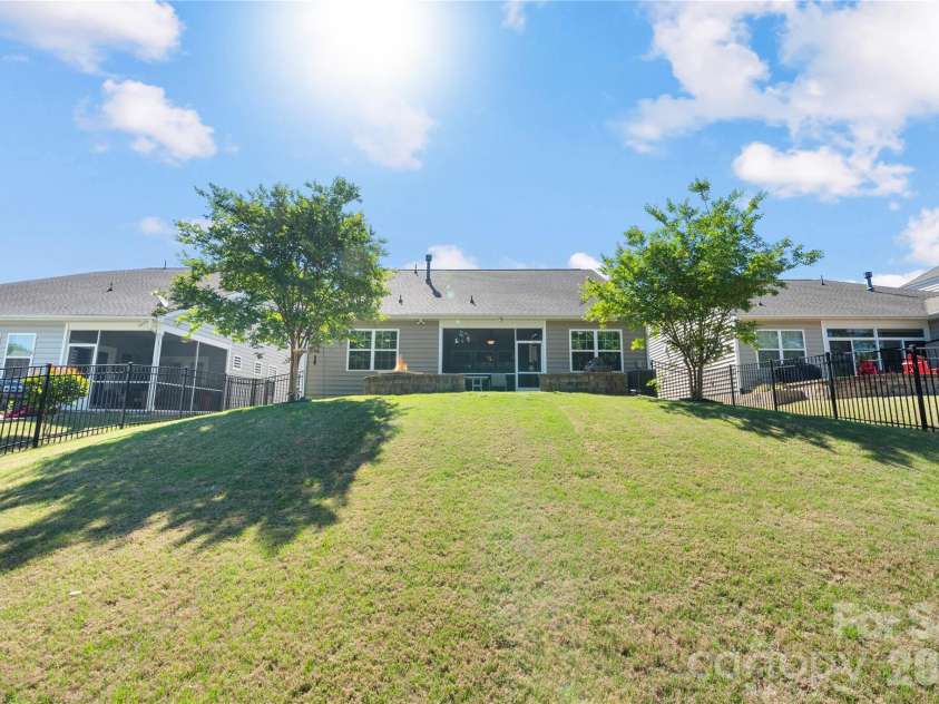 12014 Belmont Mansion Drive, Charlotte, NC 28273.  MLS# CAR4372205, YatesRealty ID 15721. 