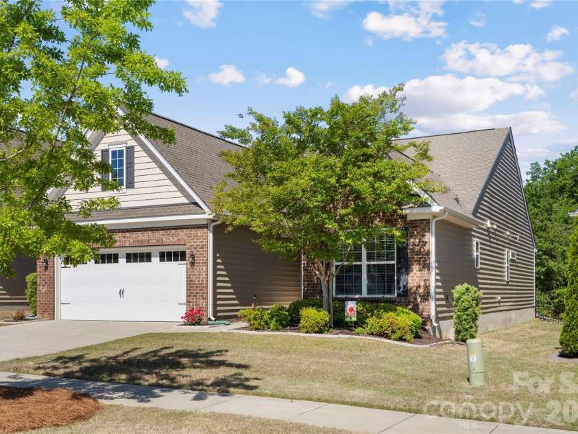 12014 Belmont Mansion Drive, Charlotte, NC 28273.  MLS# CAR4372205, YatesRealty ID 15721. 