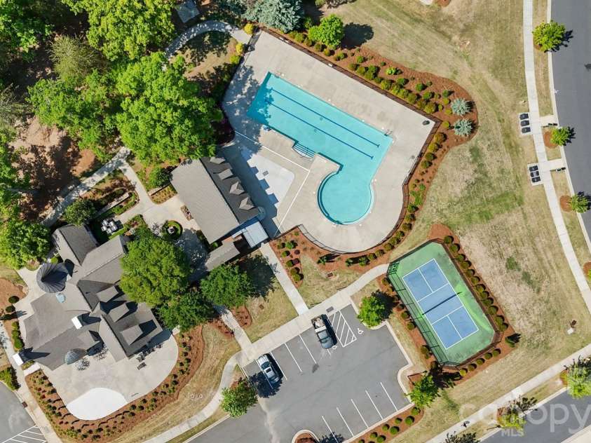 12014 Belmont Mansion Drive, Charlotte, NC 28273.  MLS# CAR4372205, YatesRealty ID 15721. 