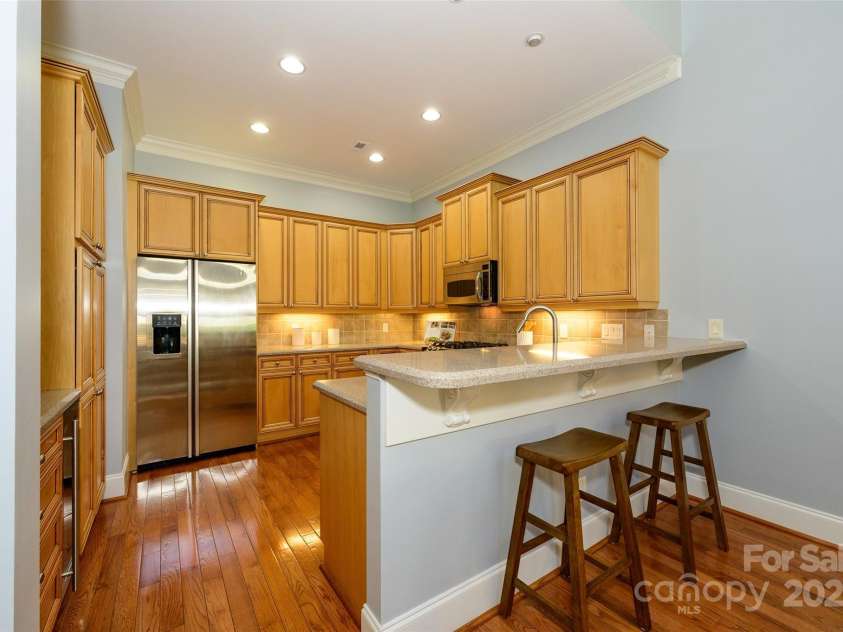 6312 Mission Place, Charlotte, NC 28210.  MLS# CAR4273288, YatesRealty ID 15723. 