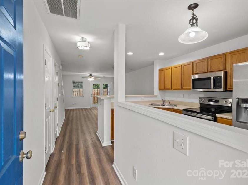 13660 Meade Glen Court, Charlotte, NC 28273.  MLS# CAR4254012, YatesRealty ID 15724. 