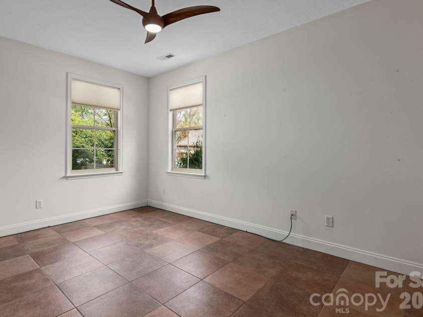 45 Craggy Vista Drive, Swannanoa, NC 28778.  MLS# CAR4358304, YatesRealty ID 15726. Second Bedroom