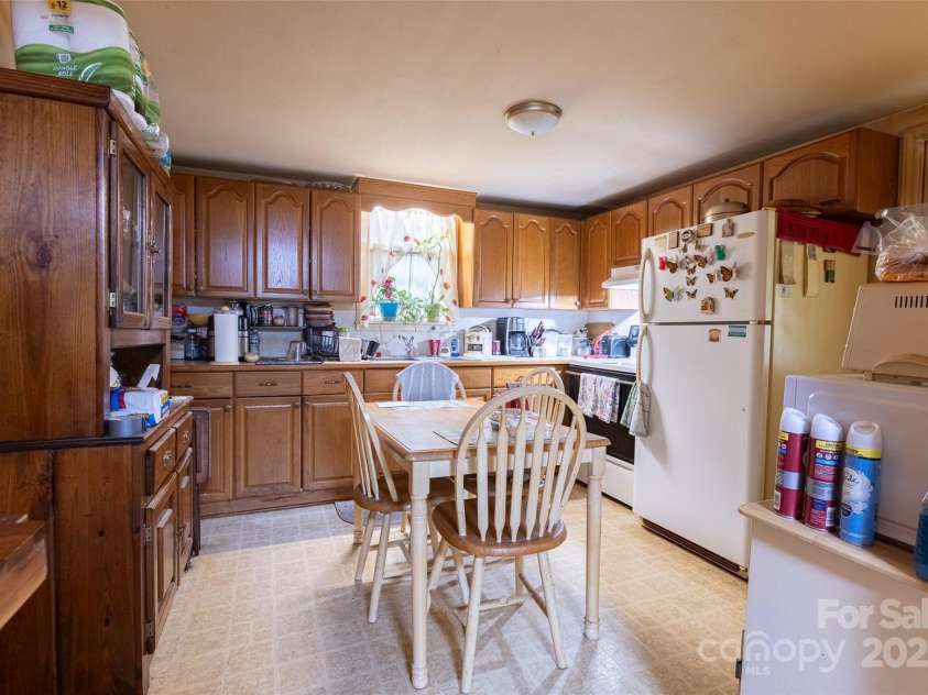 102 Lanier Street, Mount Holly, NC 28120.  MLS# CAR4260154, YatesRealty ID 15727. 102-B