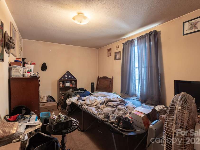 102 Lanier Street, Mount Holly, NC 28120.  MLS# CAR4260154, YatesRealty ID 15727. 102-B