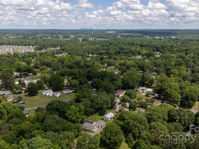 102 Lanier Street, Mount Holly, NC 28120.  MLS# CAR4260154, YatesRealty ID 15727. 