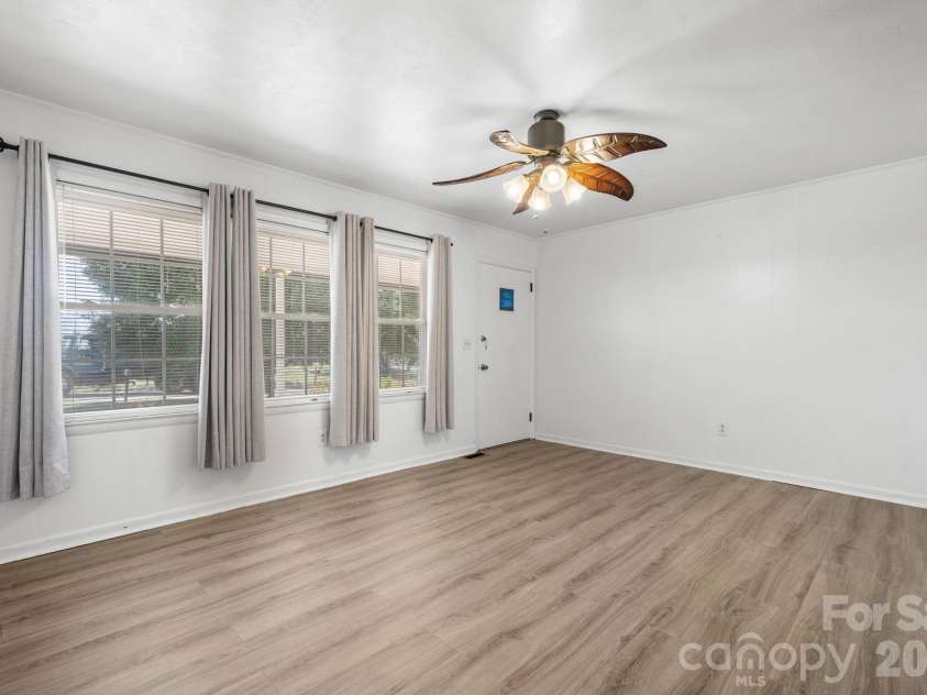 1109 Windsong Circle, Hudson, NC 28638.  MLS# CAR4374233, YatesRealty ID 15727. 
