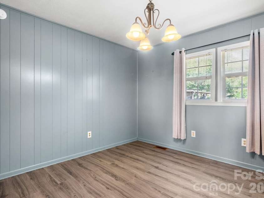 1109 Windsong Circle, Hudson, NC 28638.  MLS# CAR4374233, YatesRealty ID 15727. 