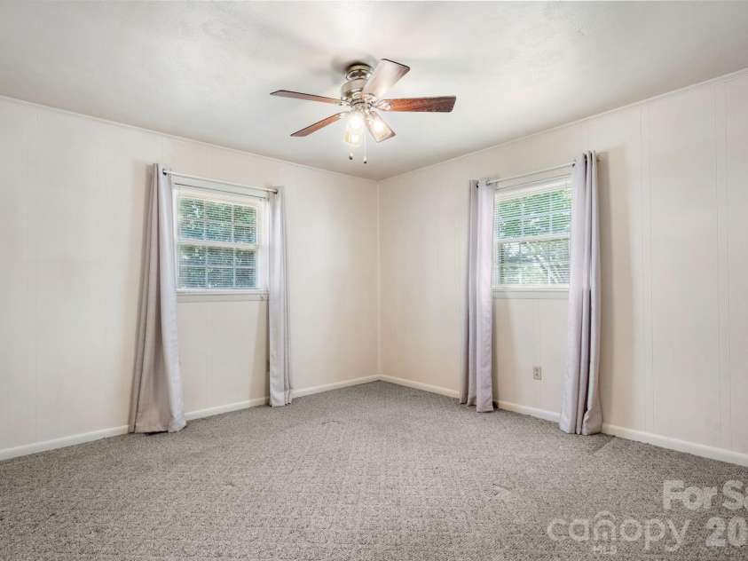 1109 Windsong Circle, Hudson, NC 28638.  MLS# CAR4374233, YatesRealty ID 15727. 